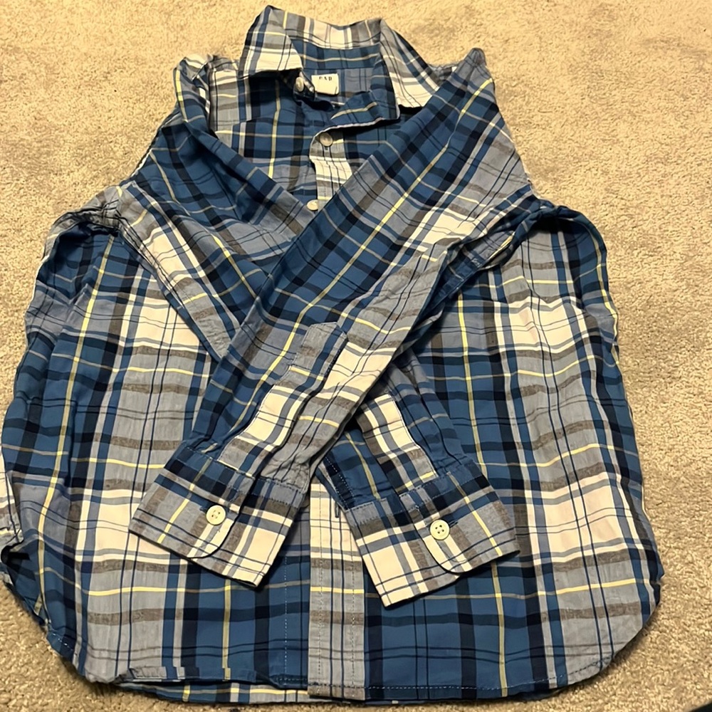 Gap blue plaid button down shirt for boys with a front pocket.